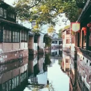 汽车弯道漂移